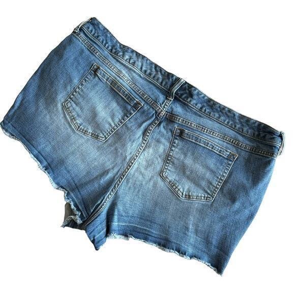 TORRID Distressed Cut Offs Denim Jean Shorts Stretch Size 24 - Picture 6 of 6